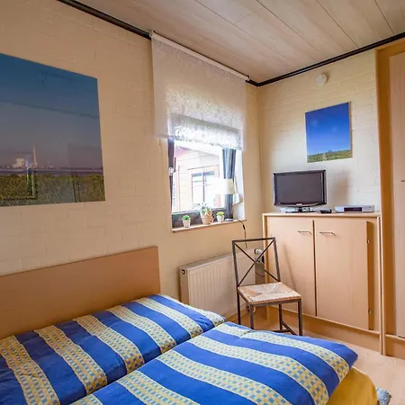 Hinter Dem Deich Tossens